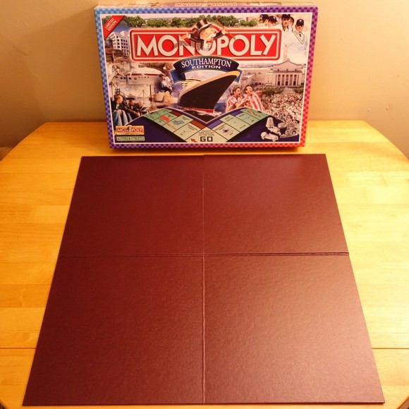 Monopoly Southampton Edition Board Game 2004 Rare Edition COMPLETE - Picture 3 of 16